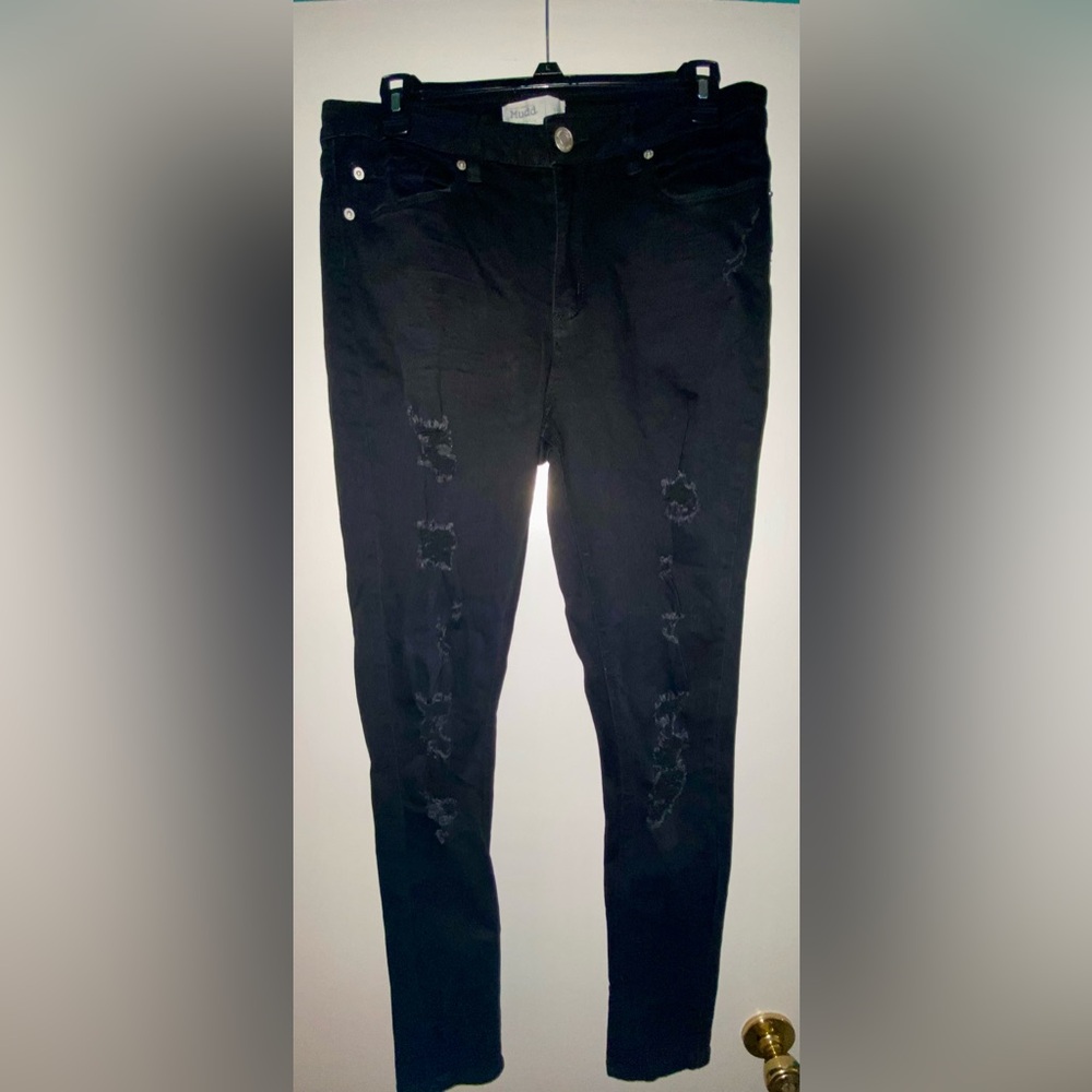 NWOT, black distressed high rise ankle leggings.